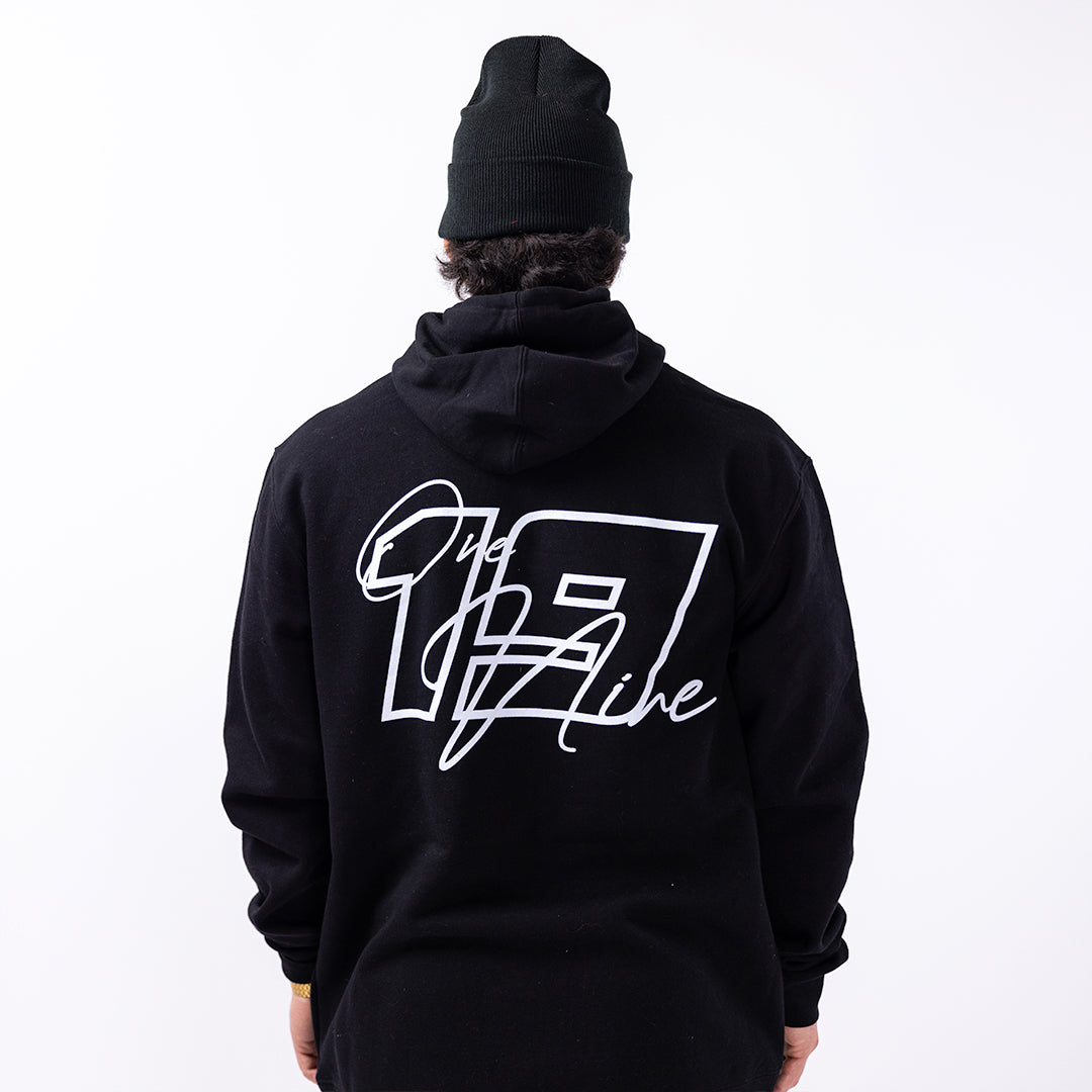 Nineteen Hoodie Black